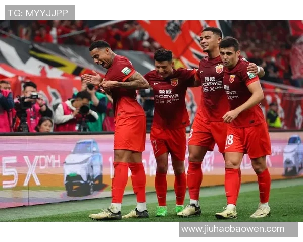 中超激战巴黎圣日耳曼狂胜莱比锡五球引发全场轰动