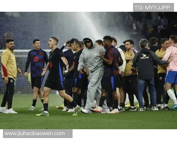 国王杯精彩对决拜仁完胜巴萨引发全场热议与反思