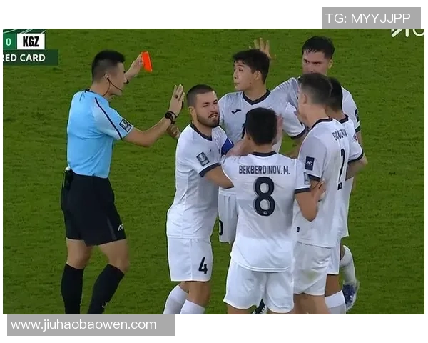 德甲激战:AC米兰大胜热刺红牌事件引发全场热议与争议 德甲激战:AC米兰大胜热刺红牌事件引发全场热议与争议