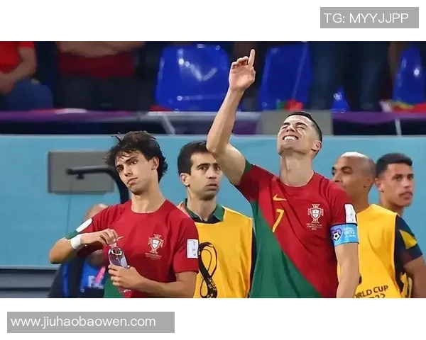 意甲激战波尔图与那不勒斯握手言和争议判罚引发全场热议 意甲激战波尔图与那不勒斯握手言和争议判罚引发全场热议